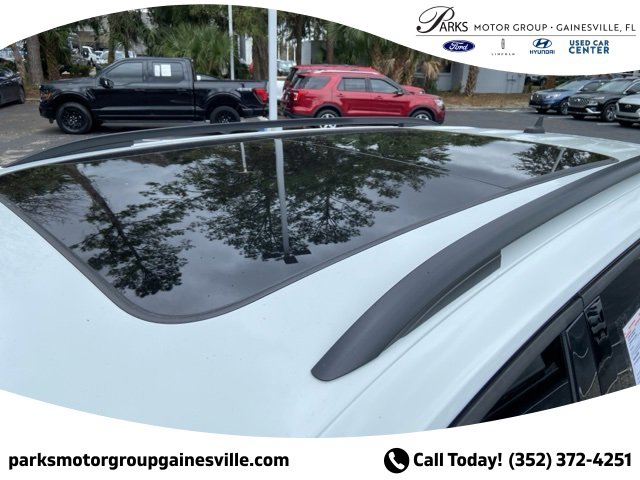 Used 2021 Volkswagen Tiguan SE R-Line image 12