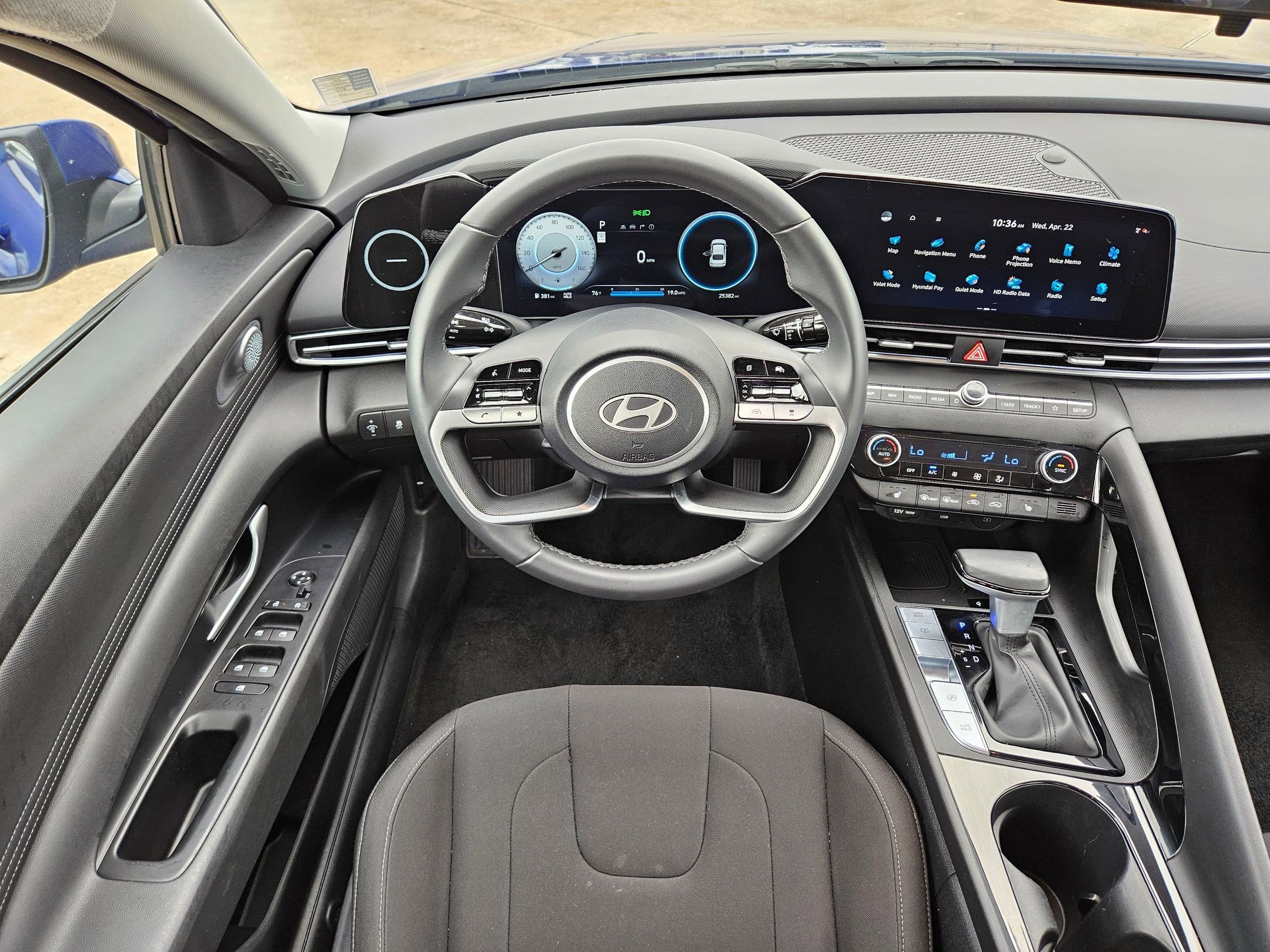 Used 2025 Hyundai Elantra SEL FWD image 30