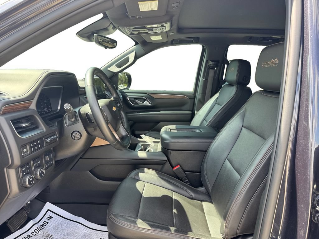 Used 2023 Chevrolet Tahoe High Country AWD/4WD image 11