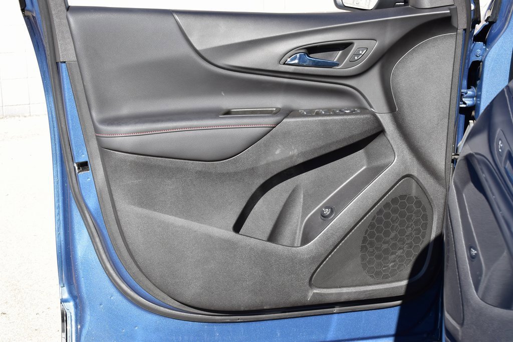 Used 2024 Chevrolet Equinox RS w/ LPO, Floor Liner Package image 9