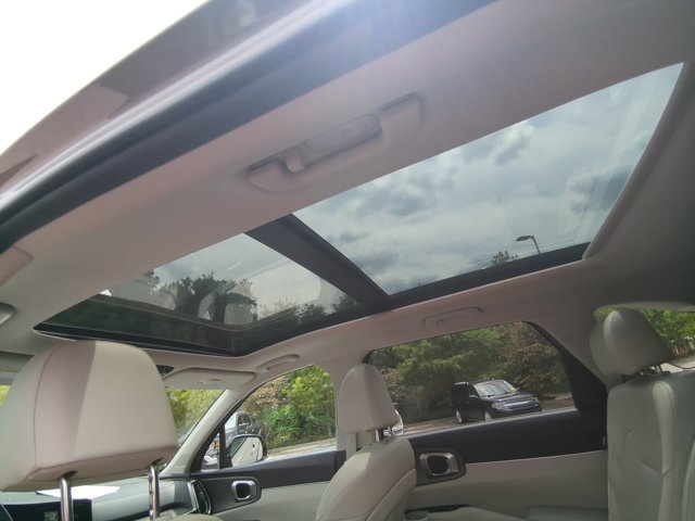 Used 2024 Kia Sorento X-Line EX AWD/4WD image 23