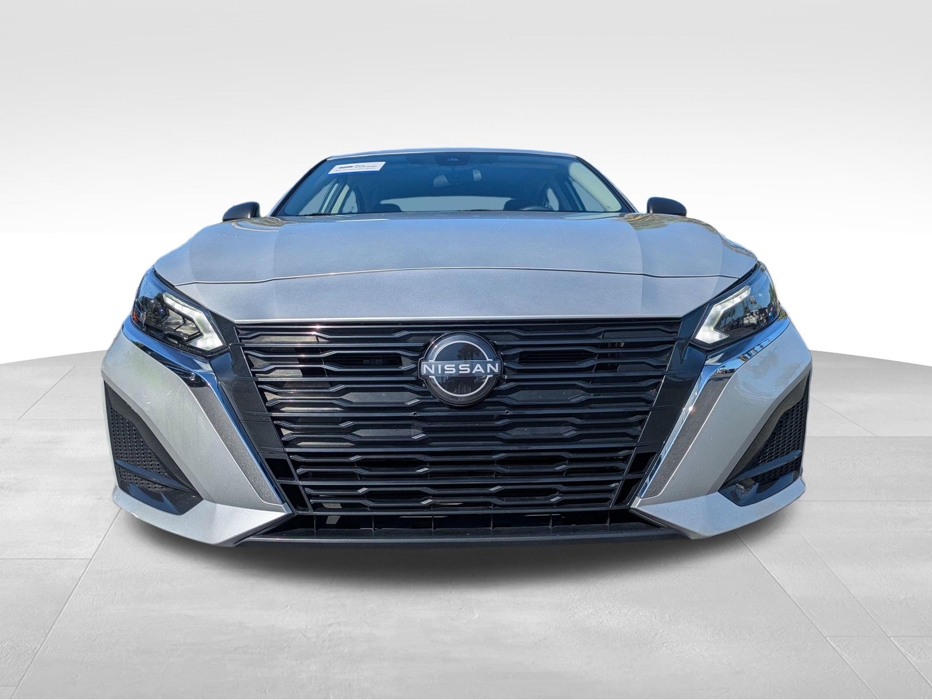 Used 2024 Nissan Altima 2.5 SV image 11