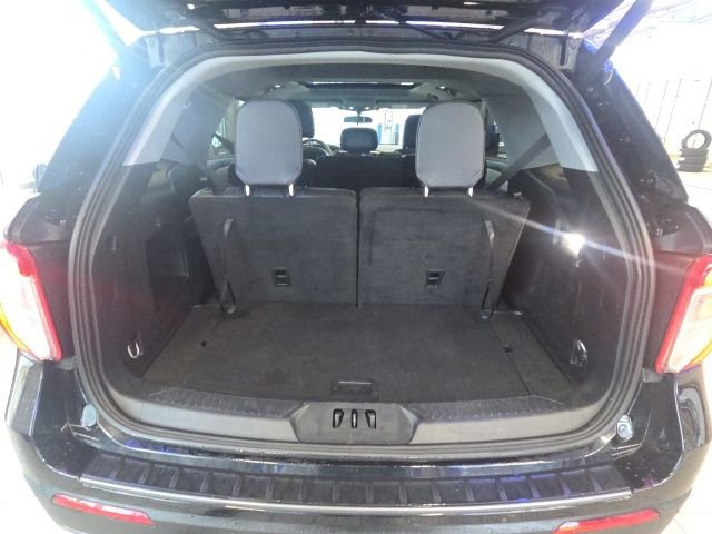 Certified 2023 Ford Explorer XLT w/ Equipment Group 202A image 11