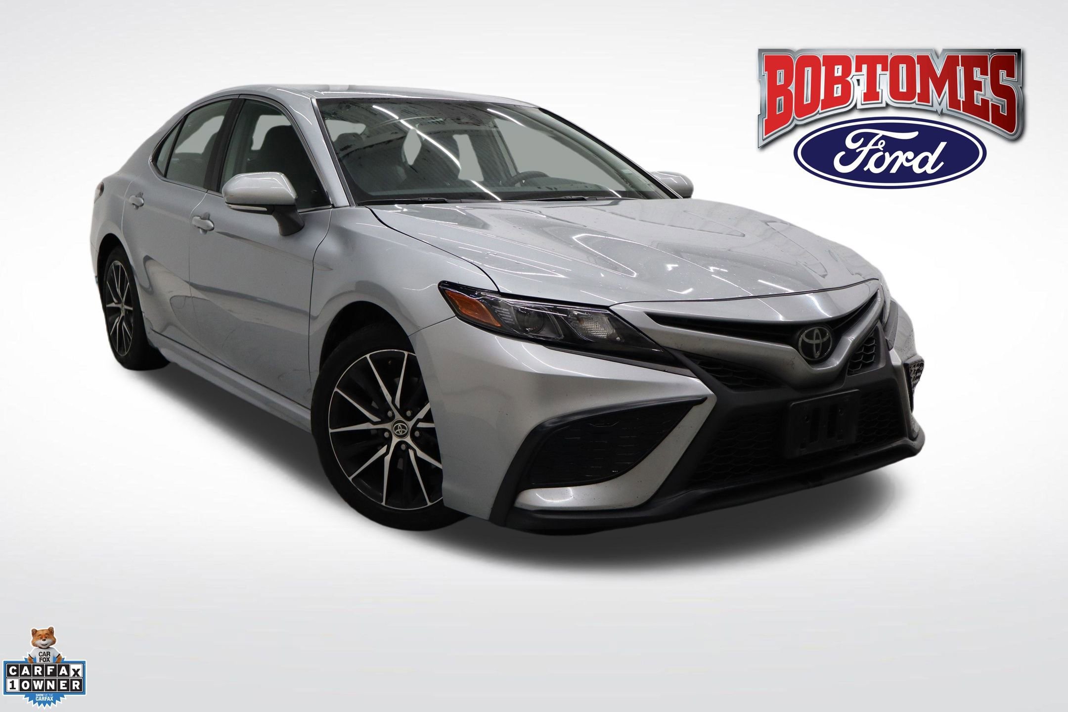 Used 2024 Toyota Camry SE image 7