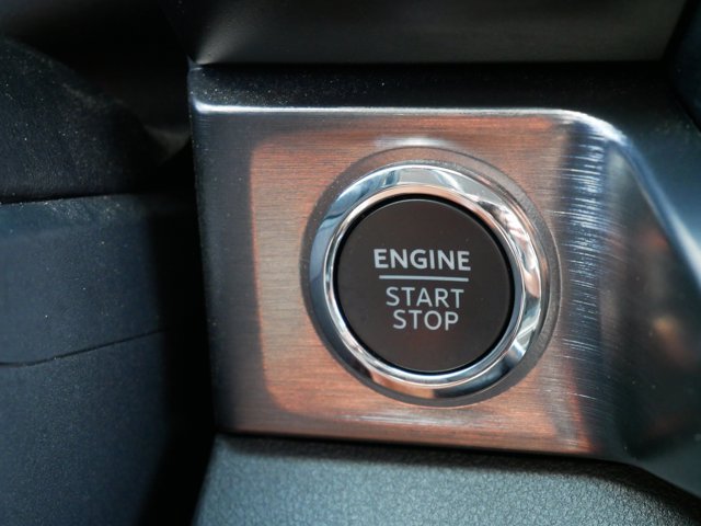 Certified 2025 Ford F250 Lariat AWD/4WD image 23