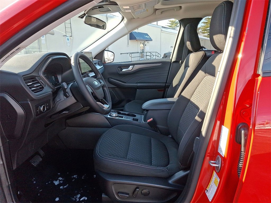 Certified 2024 Ford Escape Active w/ Tech Pack #2 image 16