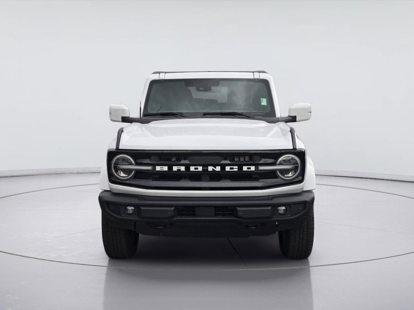 Certified 2025 Ford Bronco Outer Banks AWD/4WD image 2