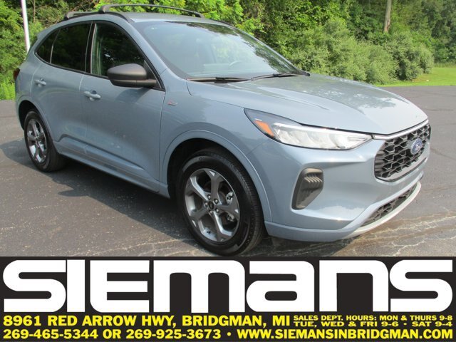 Certified 2024 Ford Escape ST-Line w/ Tech Pack #1 AWD/4WD image 1