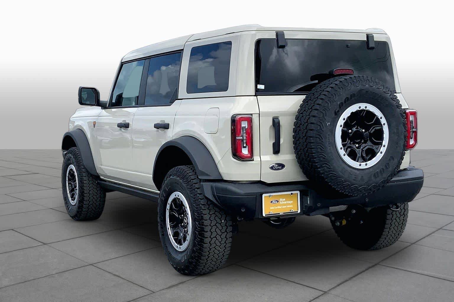 Certified 2025 Ford Bronco Badlands AWD/4WD image 13