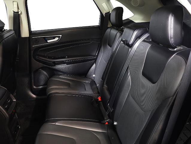 Certified 2019 Ford Edge Titanium w/ Equipment Group 301A image 10