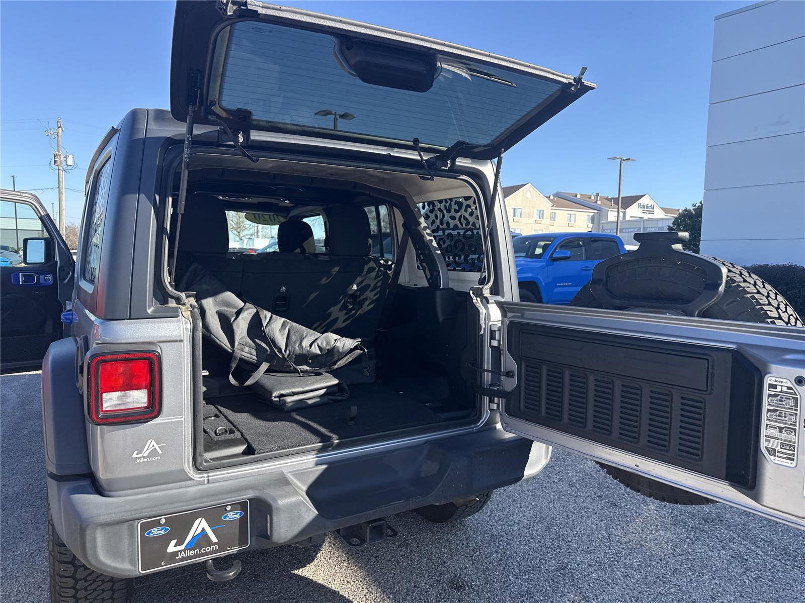 Used 2020 Jeep Wrangler Unlimited Sport S image 27