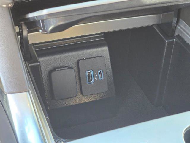 Certified 2023 Ford Explorer Platinum w/ Technology Package image 33