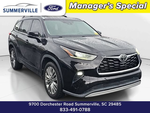 Used 2021 Toyota Highlander Platinum FWD image 1