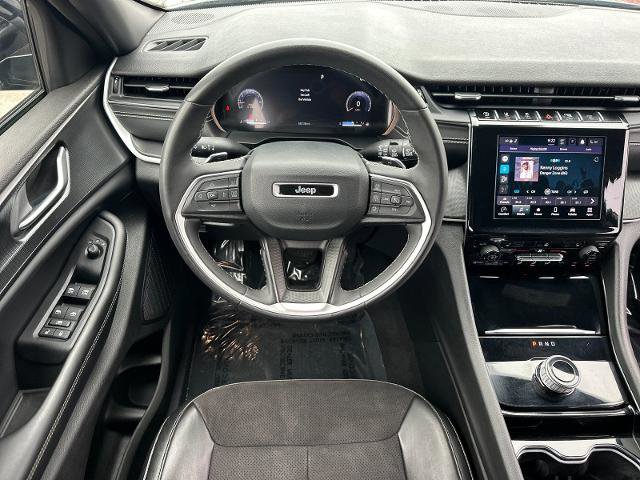 Used 2023 Jeep Grand Cherokee L Laredo AWD/4WD image 13