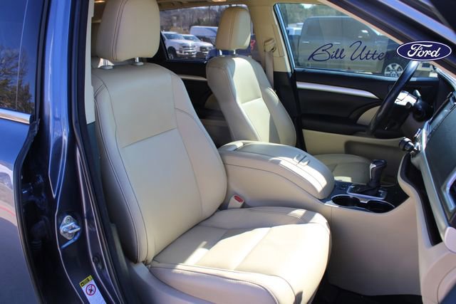 Used 2018 Toyota Highlander XLE image 11