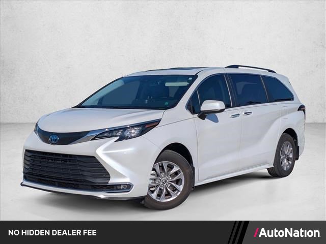 Used 2024 Toyota Sienna XLE