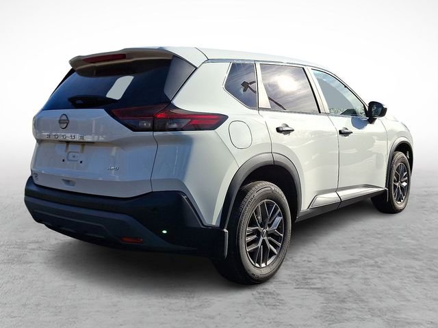 Used 2023 Nissan Rogue S image 6