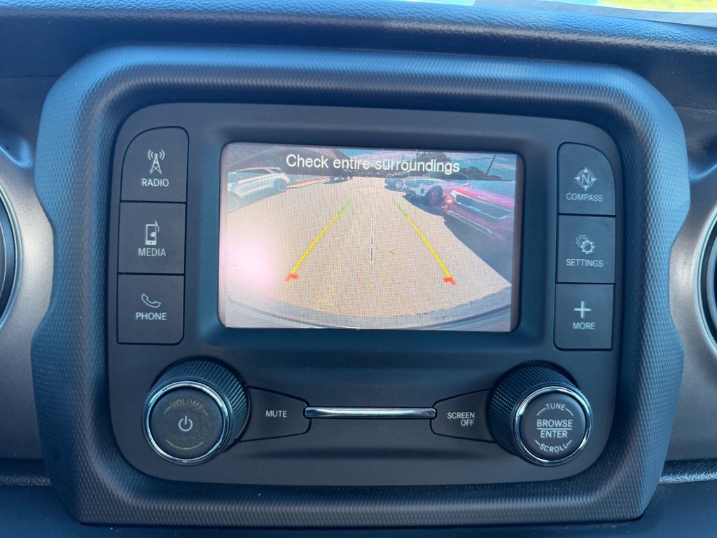 Used 2021 Jeep Wrangler Sport AWD/4WD image 13