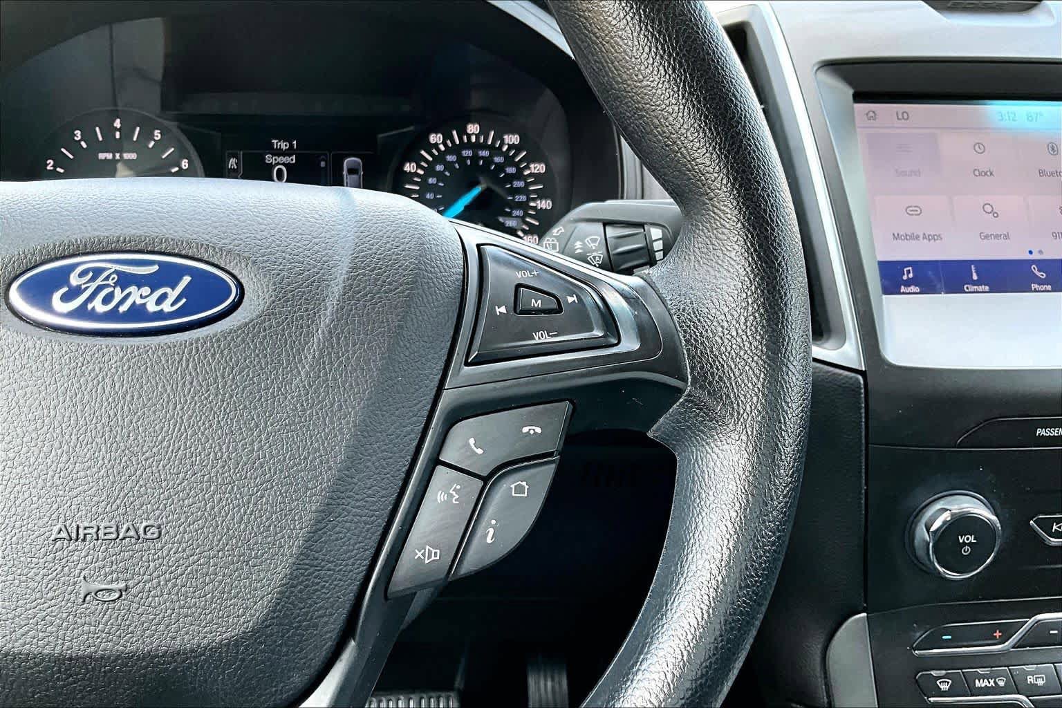 Certified 2020 Ford Edge SE FWD image 25