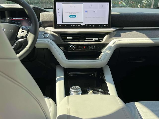 Certified 2026 Ford Explorer Platinum w/ LUX Leather Package AWD/4WD image 14