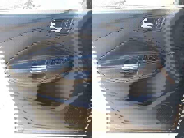 Certified 2019 Ford Escape SE image 15