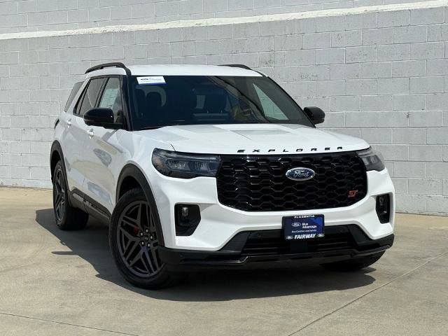 Certified 2025 Ford Explorer ST image 2