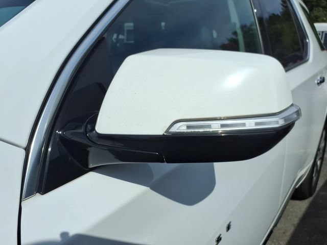 Used 2019 Chevrolet Traverse Premier w/ Driver Confidence II Package FWD image 11