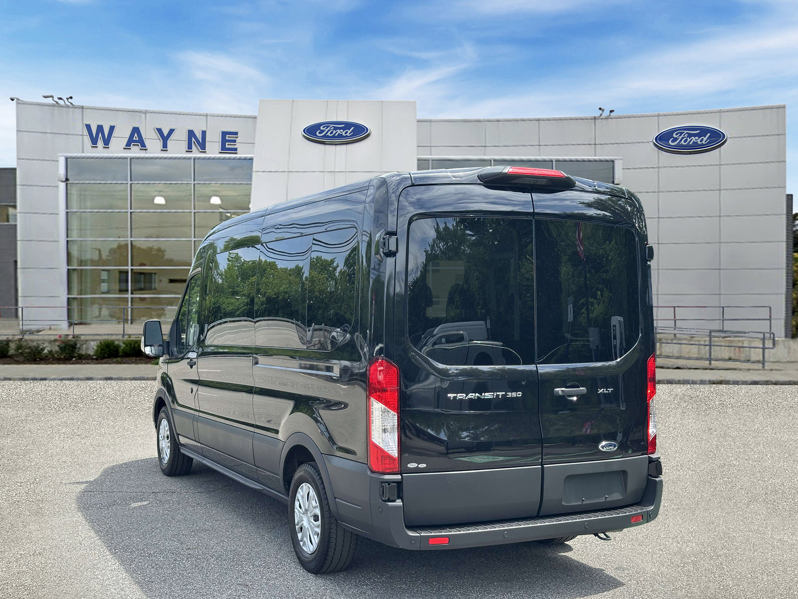 Certified 2025 Ford Transit 350 XLT RWD image 4