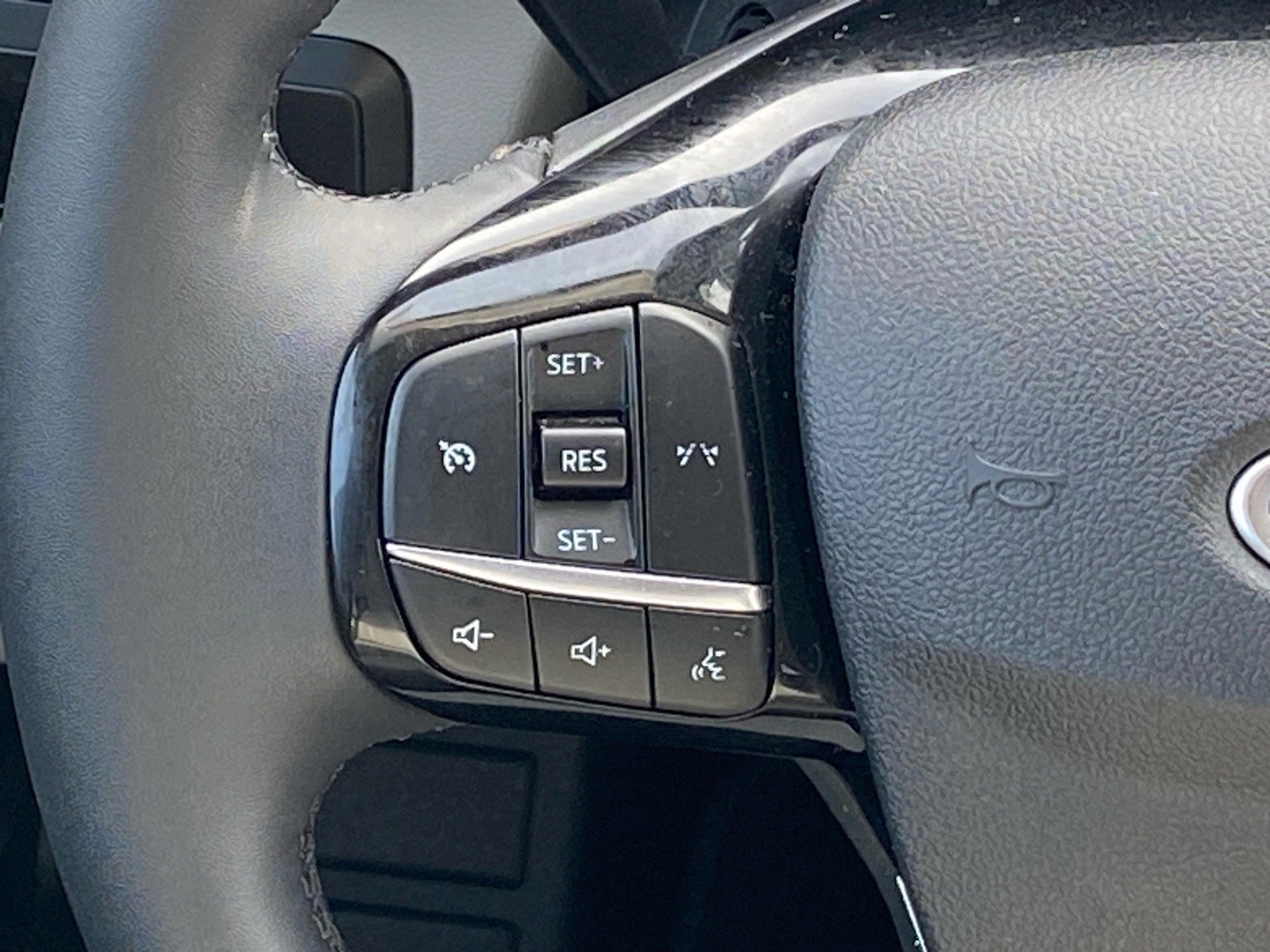 Certified 2024 Ford Escape Active image 8