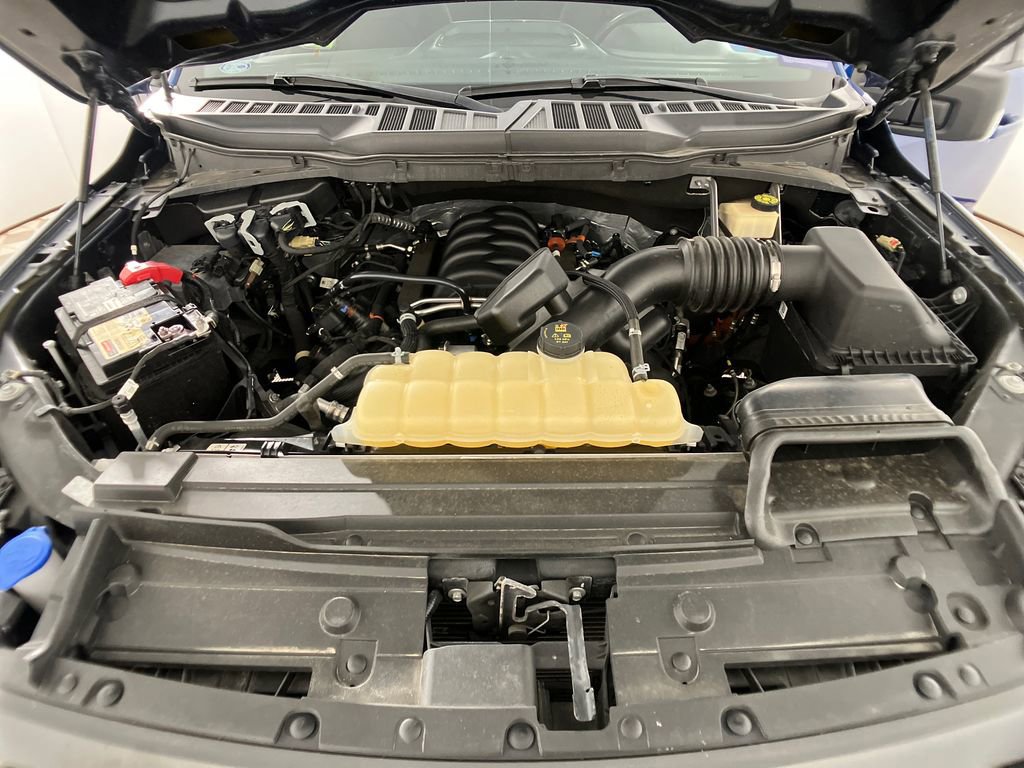 Certified 2022 Ford F150 XLT w/ Equipment Group 302A High image 35