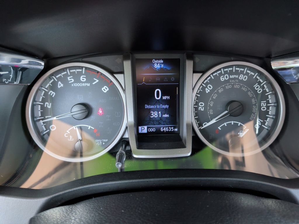 Used 2019 Toyota Tacoma SR5 AWD/4WD image 29