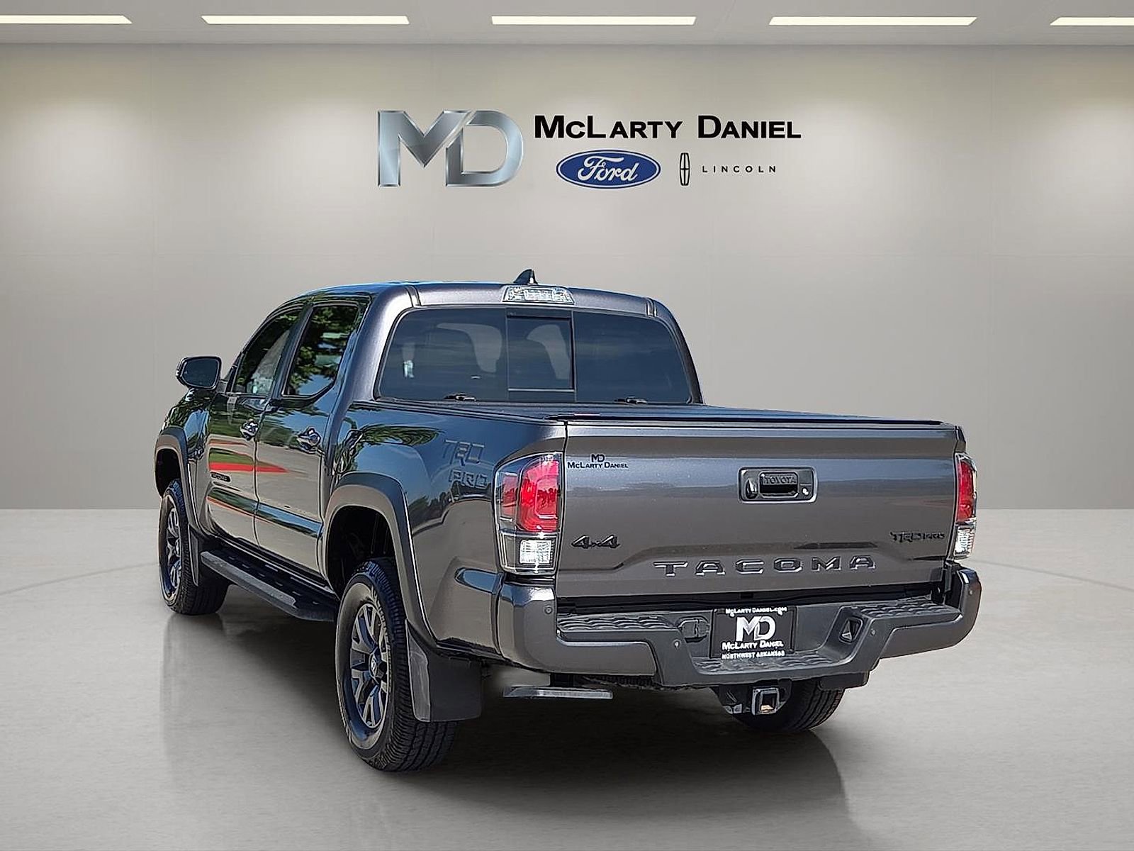 Used 2023 Toyota Tacoma TRD Pro AWD/4WD image 4