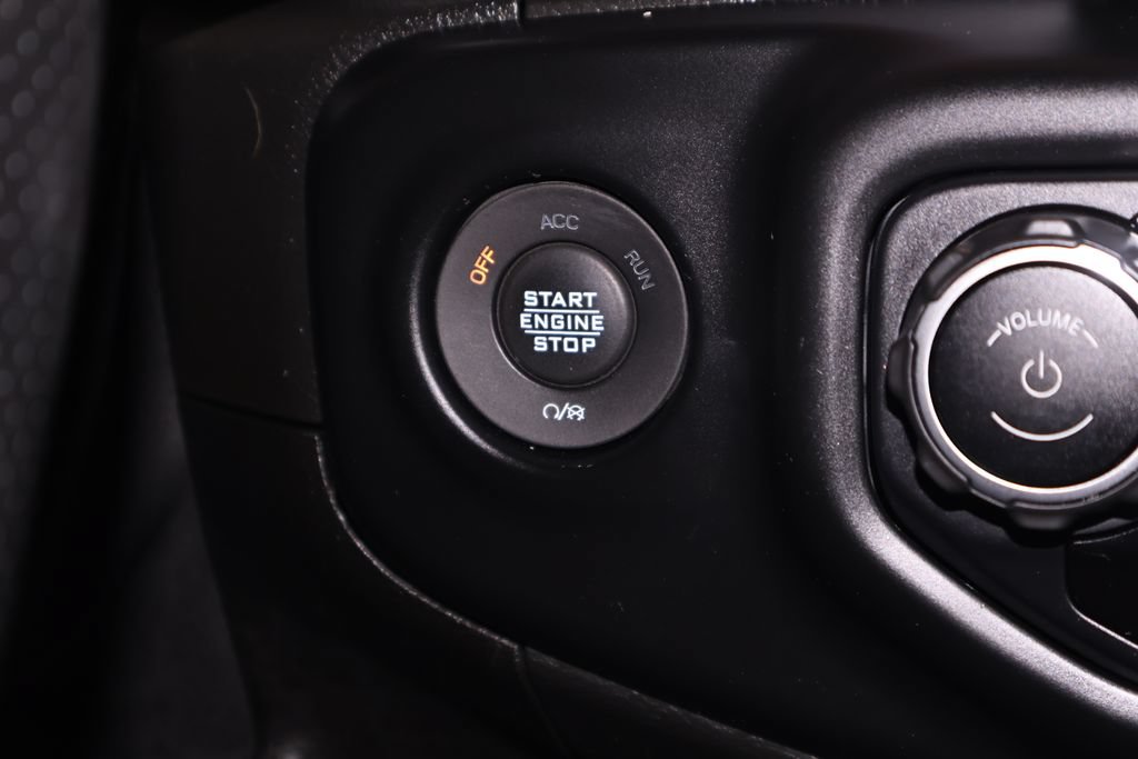 Used 2021 Jeep Gladiator Mojave AWD/4WD image 25