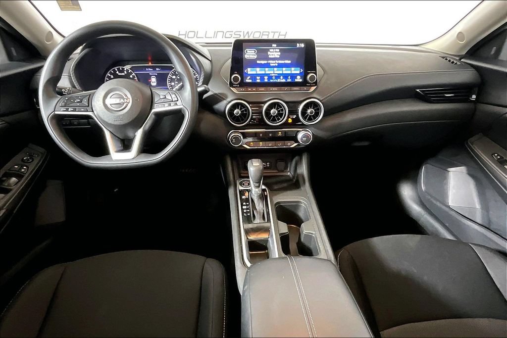 Used 2025 Nissan Sentra SV FWD image 11