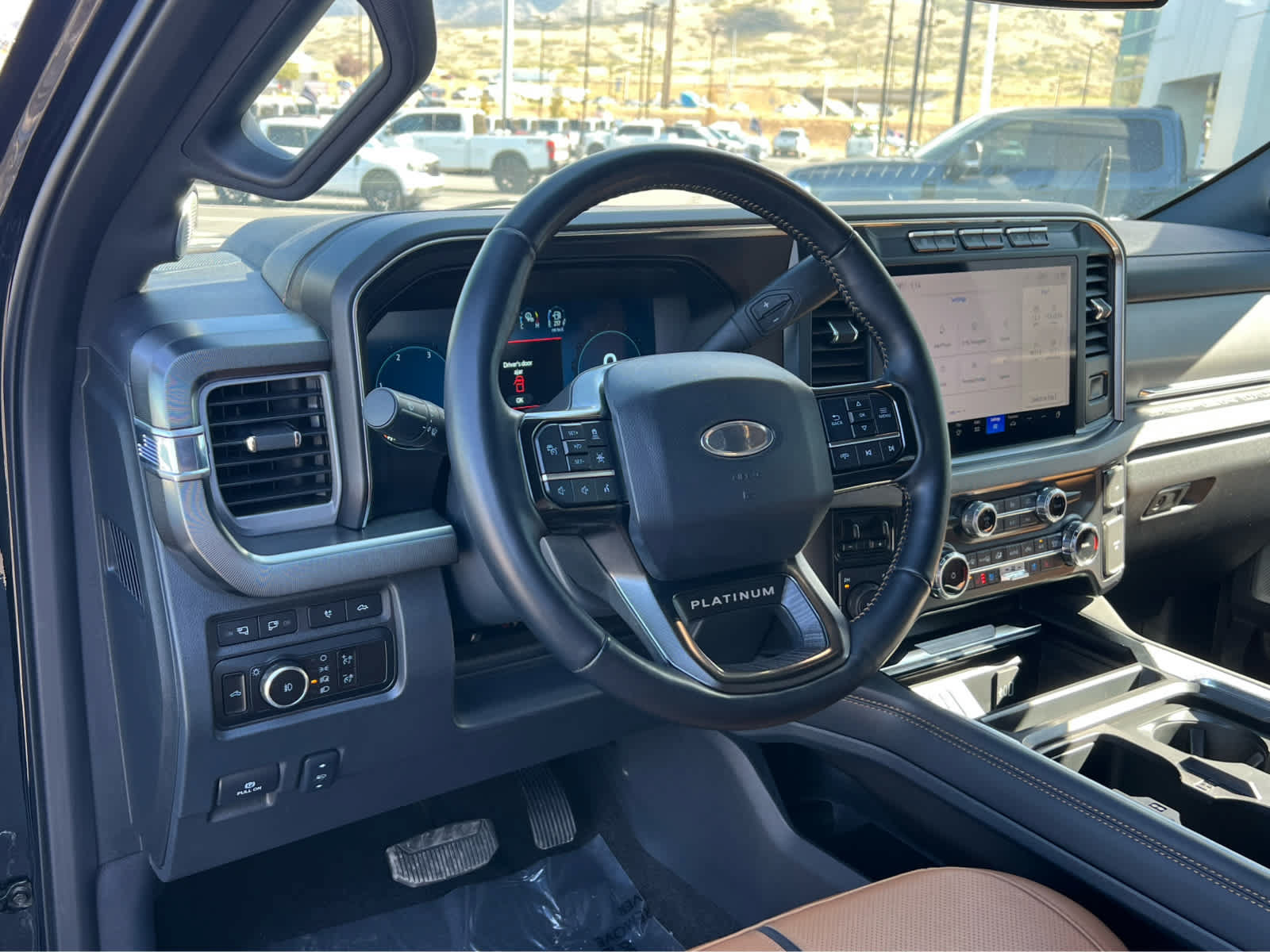 Certified 2024 Ford F450 Platinum w/ FX4 Off-Road Package AWD/4WD image 25
