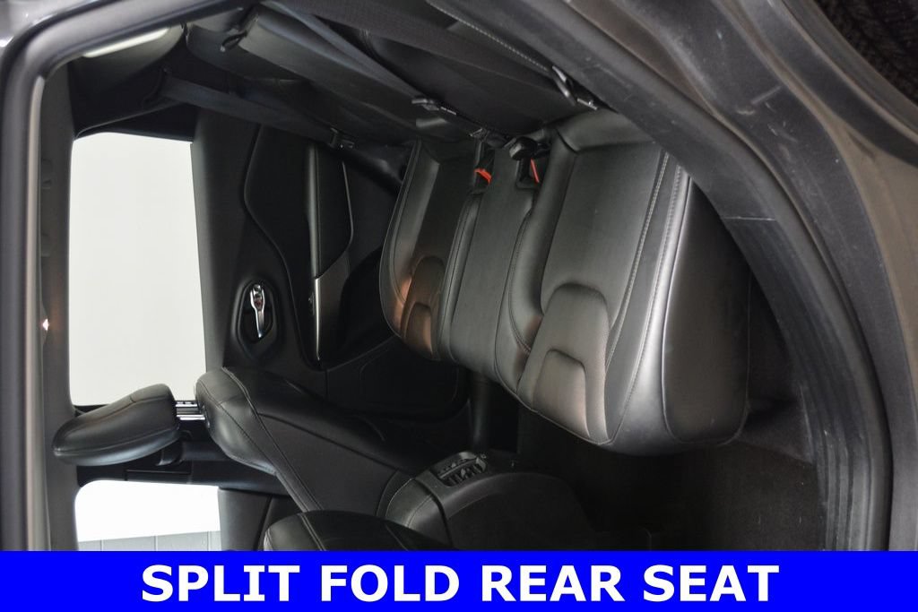 Used 2021 Jeep Cherokee Limited w/ Trailer Tow Group AWD/4WD image 15