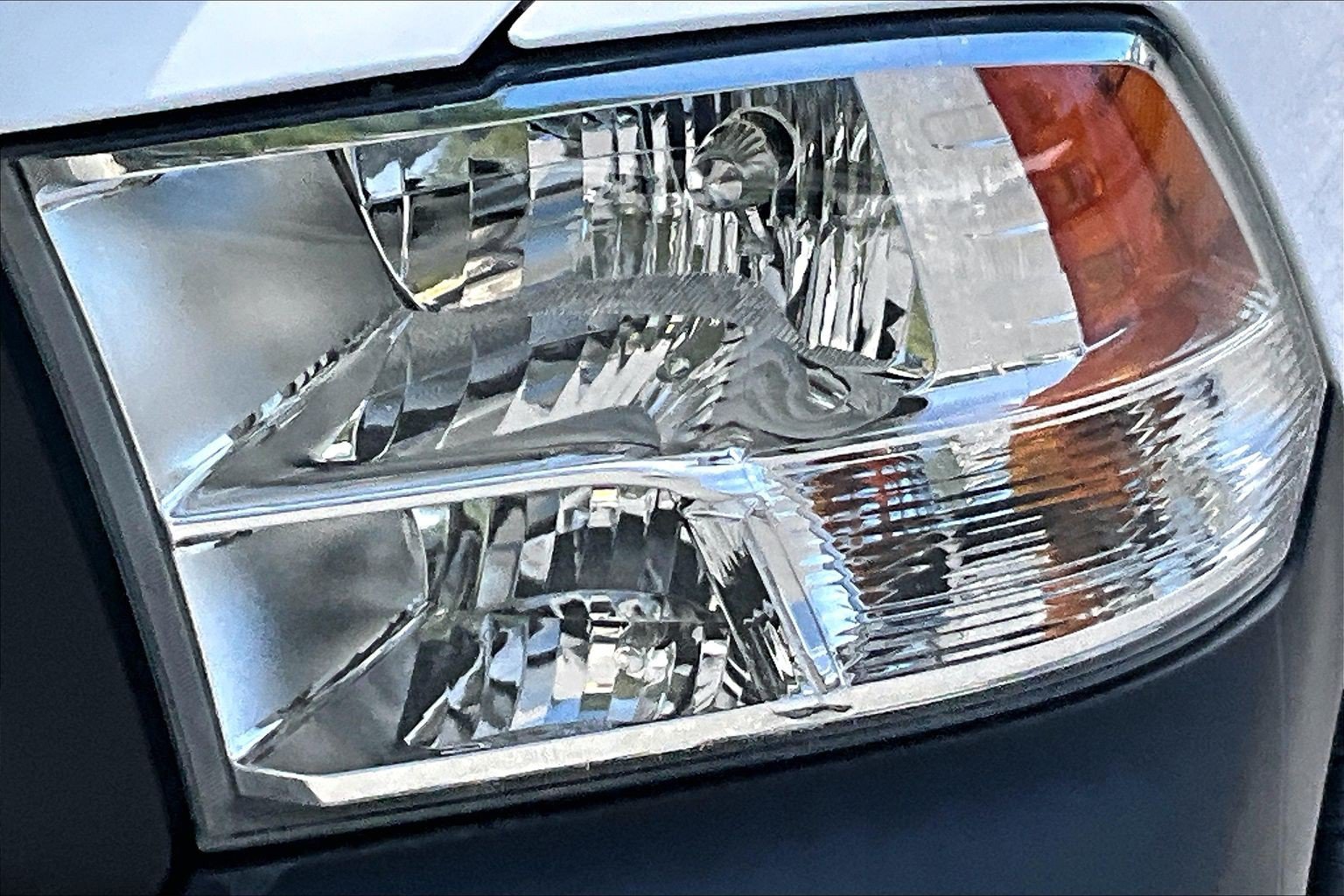 Used 2018 RAM 1500 Express RWD image 31