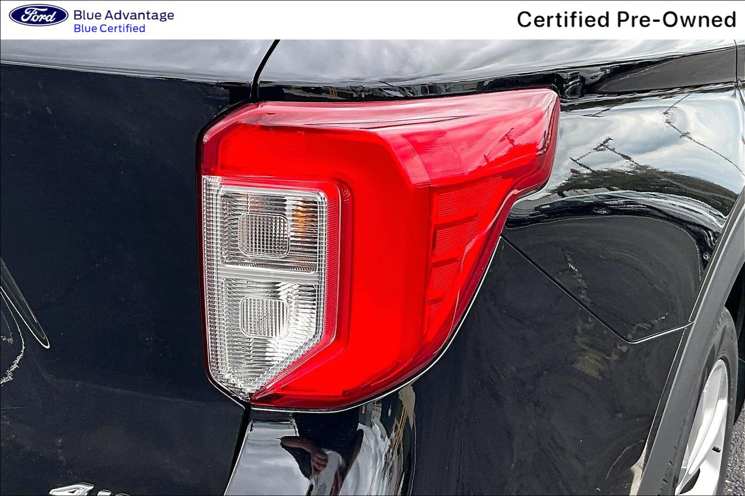 Certified 2022 Ford Explorer Platinum w/ Equipment Group 601A AWD/4WD image 29