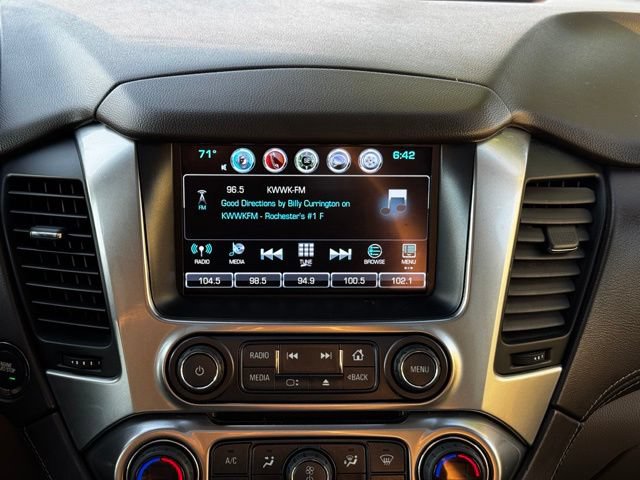 Used 2019 Chevrolet Suburban LT AWD/4WD image 3