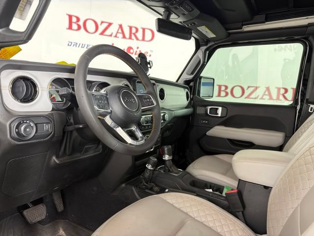 Used 2023 Jeep Wrangler Unlimited Sahara AWD/4WD image 12