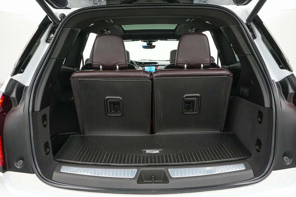 Used 2024 Cadillac XT6 Premium Luxury w/ Technology Package image 25