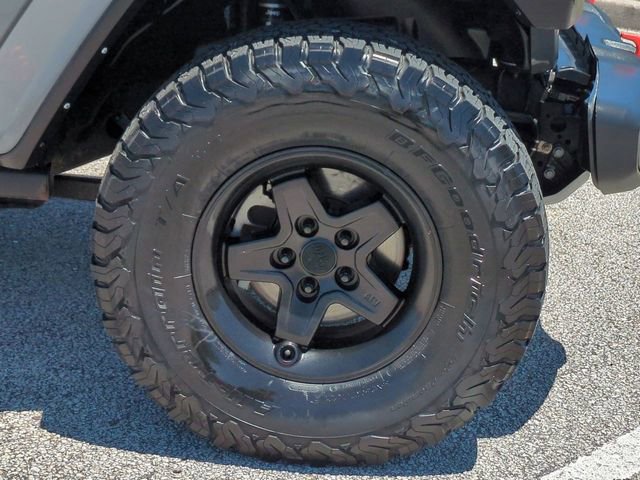 Used 2021 Jeep Gladiator Mojave w/ Safety Group image 11