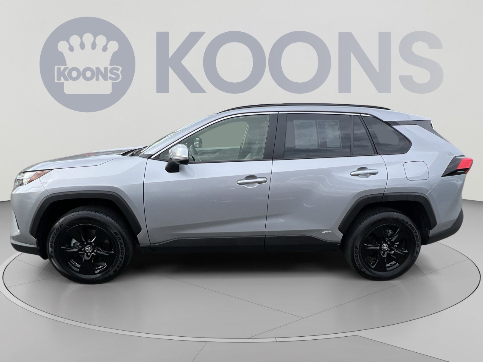 Used 2025 Toyota RAV4 XLE AWD/4WD image 7