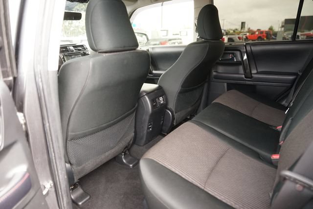 Used 2018 Toyota 4Runner TRD Off-Road AWD/4WD image 11