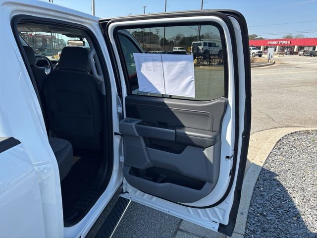 Certified 2022 Ford F150 XLT w/ Equipment Group 302A High image 23