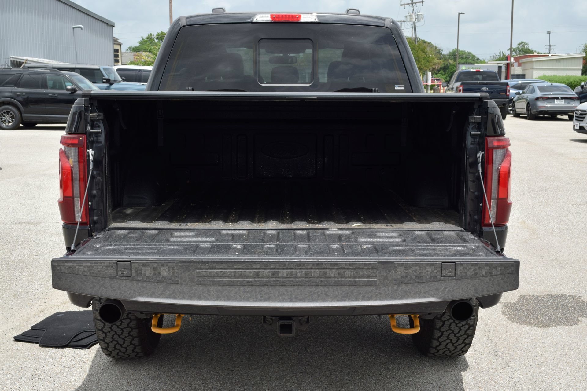 Certified 2024 Ford F150 Tremor w/ Tow/Haul Package AWD/4WD image 19