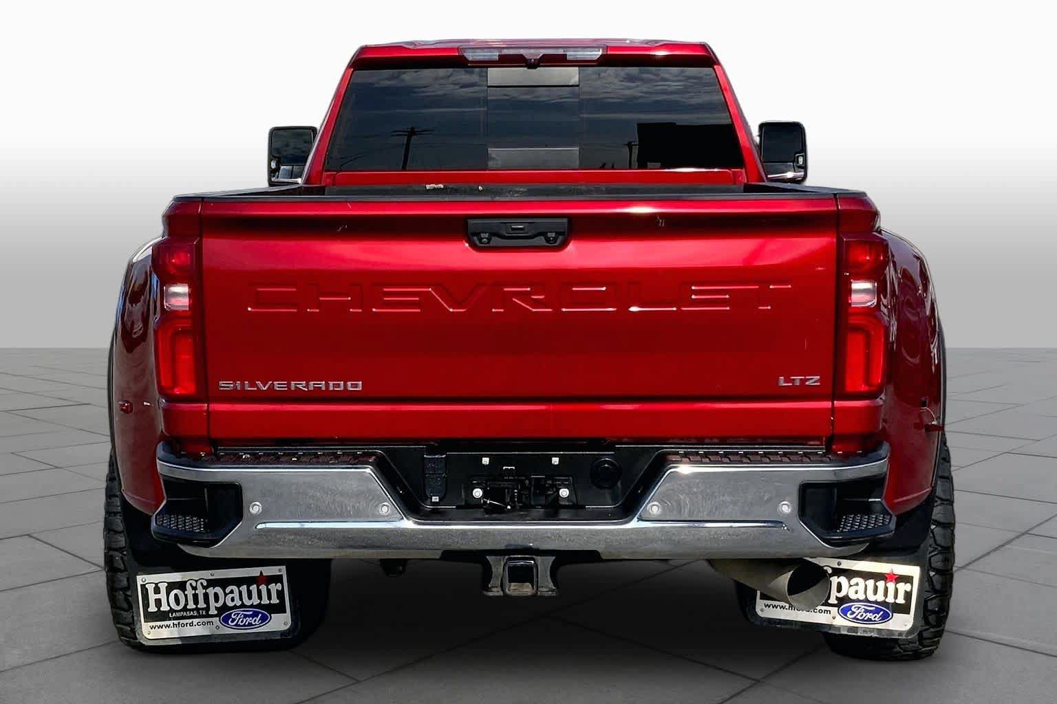 Used 2022 Chevrolet Silverado 3500 LTZ w/ LTZ Texas Edition AWD/4WD image 5
