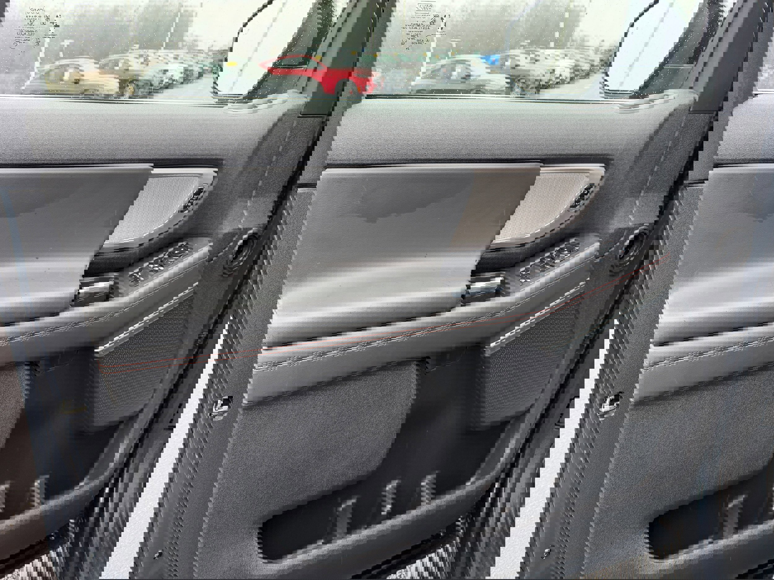 Certified 2025 Ford Expedition Active image 23