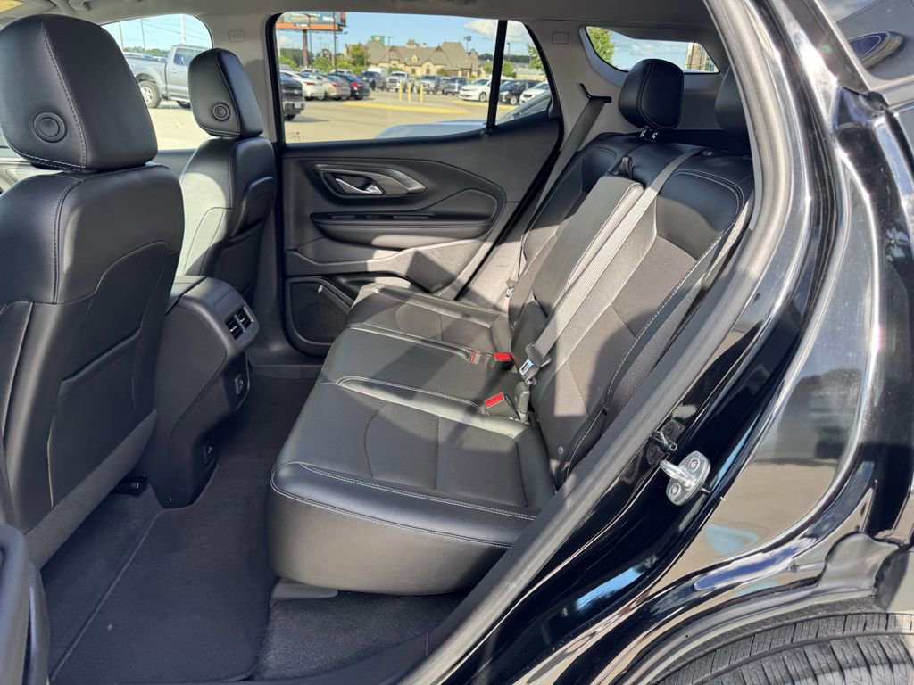 Used 2023 GMC Terrain SLT AWD/4WD image 29