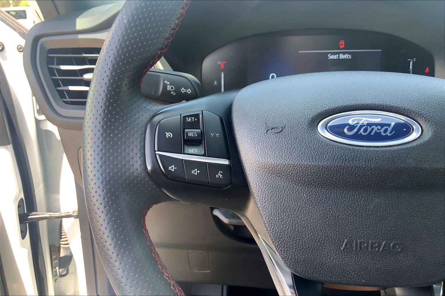 Certified 2023 Ford Escape ST-Line FWD image 24